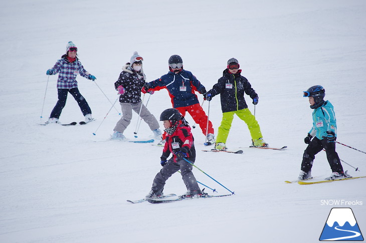 新十津川町そっち岳スキー場 雪山で子供たちが大はしゃぎ!!